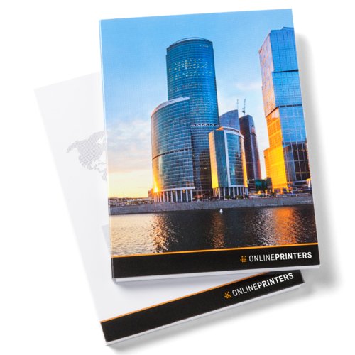 Bloc de notas de papel, encuadernado verticalmente.