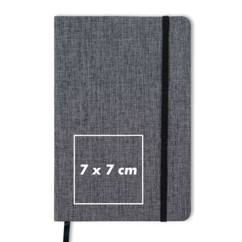 Cuaderno gris con cierre de goma elstica y cinta marcapginas.