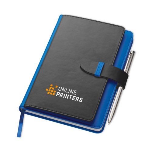 Cuaderno azul con correa de cierre y soporte para bol�grafo.
