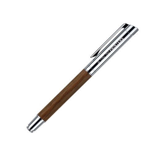Pluma estilogr�fica con cuerpo de madera marr�n, capuch�n y clip met�lico.