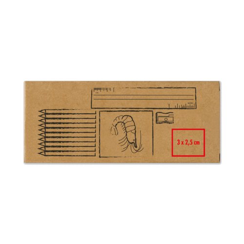Set de dibujo con lpices y sacapuntas en embalaje de cartn.