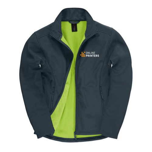 Chaqueta softshell azul marino de polister y elastano con cremalleras.