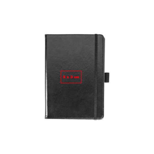 Cuaderno negro con cierre de goma elstica.