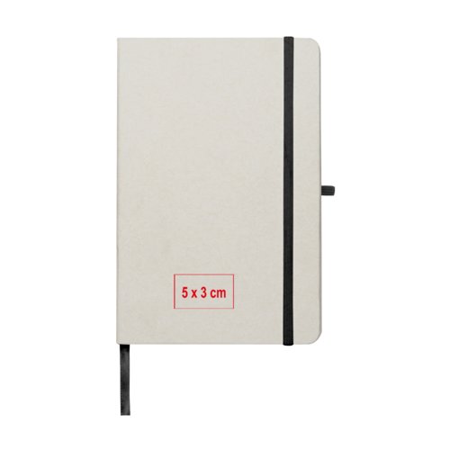 Libreta reciclada clara con cierre elstico.