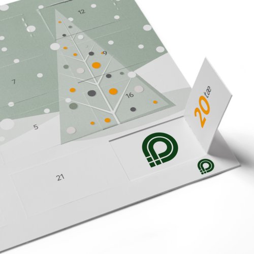 Calendario de adviento de papel con puertas para abrir.