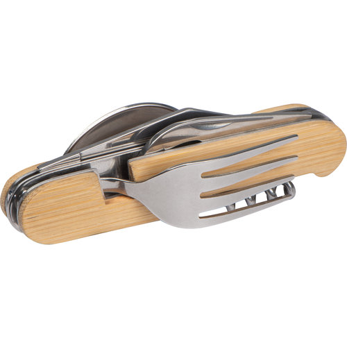 Cubiertos de camping beige de bamb y metal con varias herramientas.