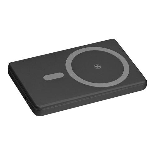 Batera externa negra con capacidad de 5.000 mAh.