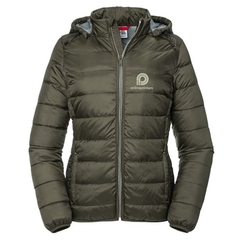 Chaqueta acolchada verde para mujer con capucha y cremallera completa.