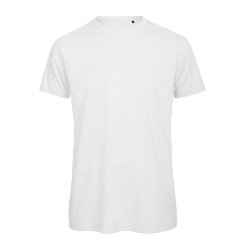Camiseta blanca de algodn con mangas cortas y cuello redondo.