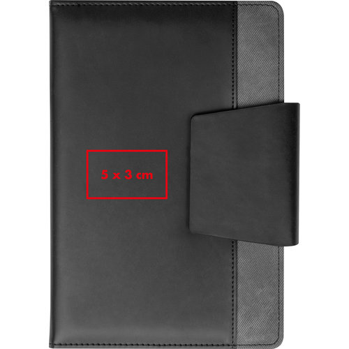 Cuaderno negro con cierre magntico.
