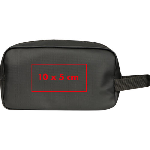 Neceser negro de material resistente con cremallera y asa de transporte.