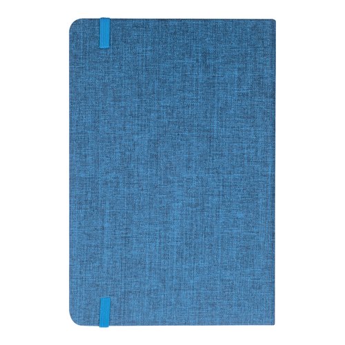 Cuaderno azul con cierre de goma elstica.