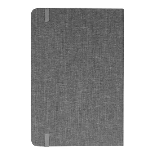 Cuaderno gris plateado con cierre de goma elstica.