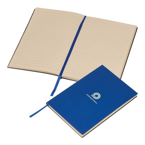Cuaderno azul de tapa dura con cinta marcapginas.