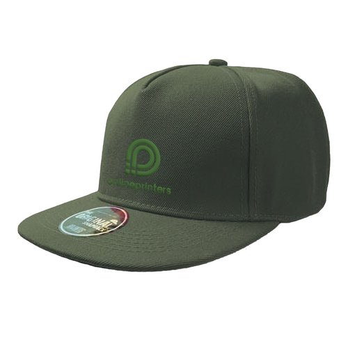 Gorra snapback verde de tela con visera plana y cierre ajustable.
