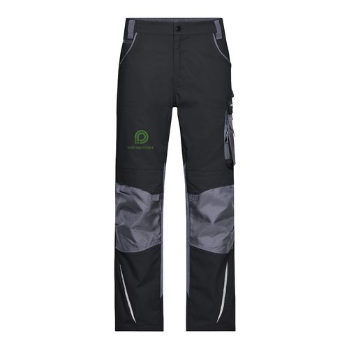 Pantalones de trabajo negros hechos de material resistente con mltiples bolsillos.