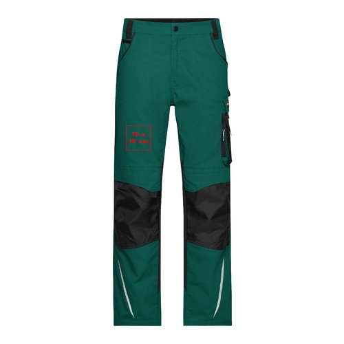 Pantalones de trabajo verdes hechos de material duradero con bolsillos prcticos.