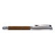 Pluma estilogrfica color madera con clip de metal.