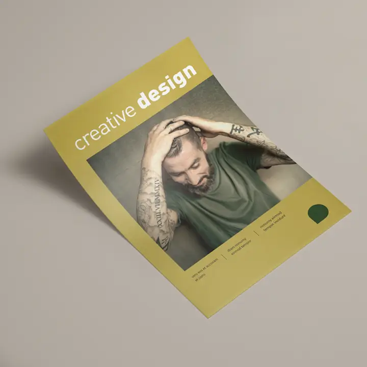 Imagen Flyer elegante con diseño dorado y un acabado discreto y ligeramente brillante que refleja la luz.
