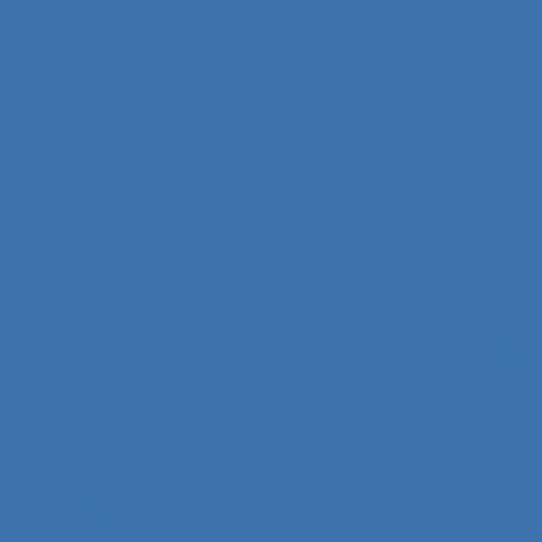 a un color azul